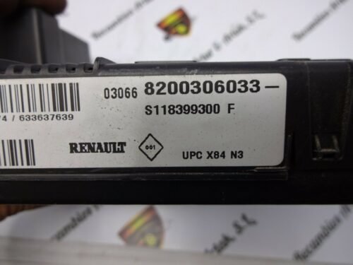 Caja de fusibles Renault Scenic Megane 8200306033 S118399300F UPC X84 N3