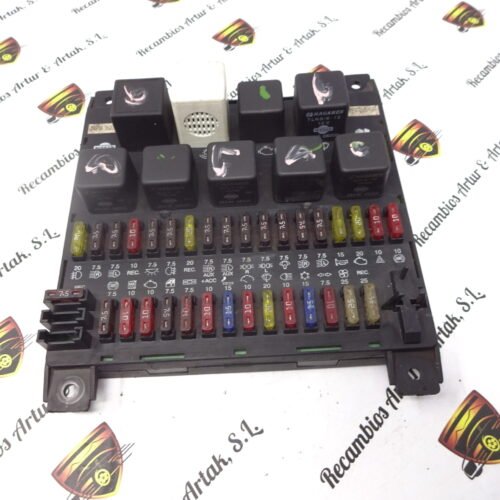 Caja de fusibles  Nissan 243109X200 24310-9X200