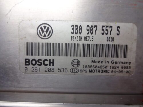 Centralita del motor VW Passat 0261208536 3B0907557S