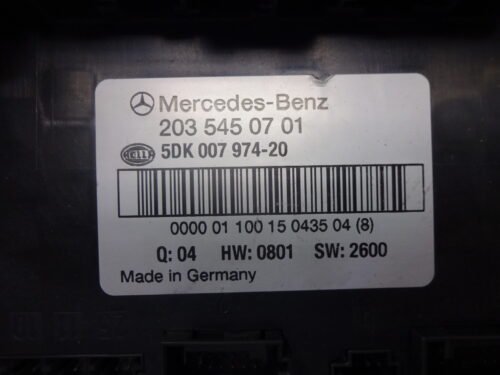 Caja de fusibles  Mercedes-Benz 2035450701 5DK007974-20