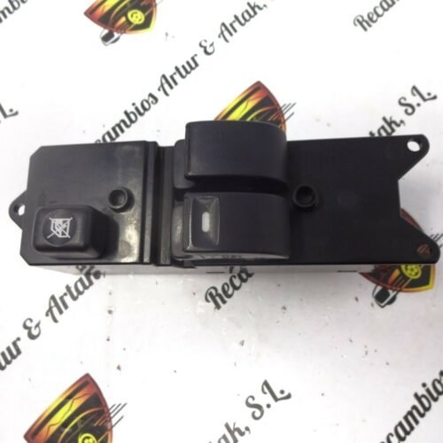 Botonera Elevalunas Mitsubishi Colt 8608A076 C8DD524MUK C8D-D524M