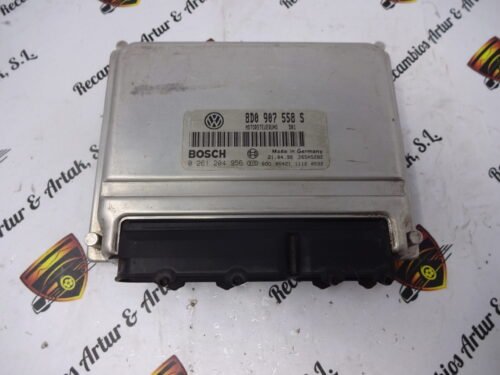 Centralita del motor  VW Passat 0261204956 8D0907558S