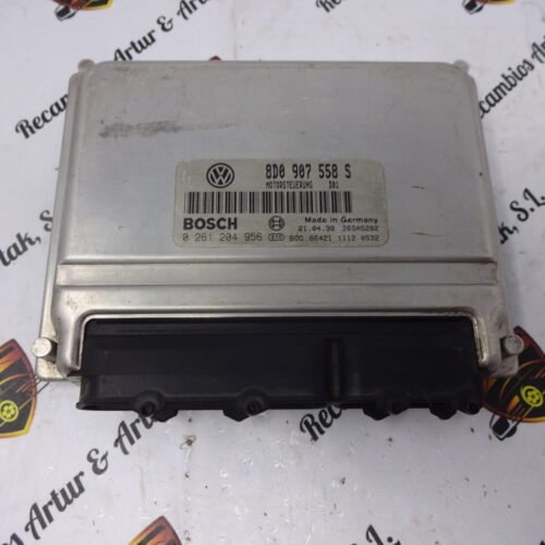 Centralita del motor  VW Passat 0261204956 8D0907558S