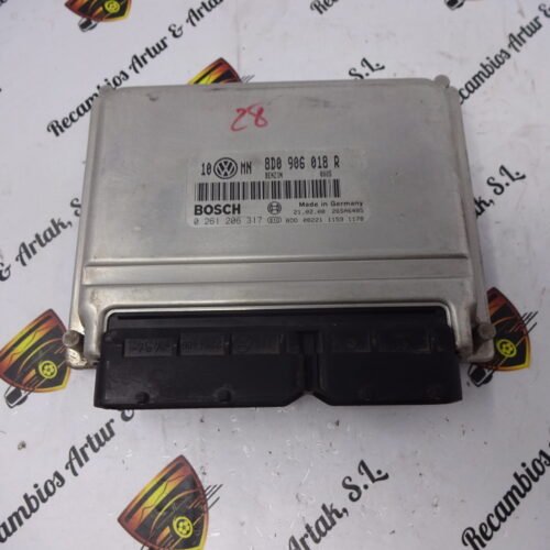Centralita del motor  VW Passat  0261206317 8D0906018R