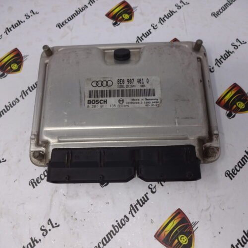 Centralita del motor AUDI A4 0281011135 8E0907401Q 8EO907401Q