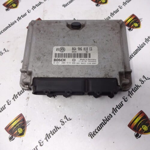 Centralita del motor  VW GOLF 06A906018CG 0261206518