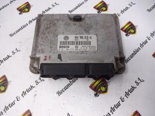 Centralita del motor  SEAT Toledo Leon 06A906018AJ 0261204878