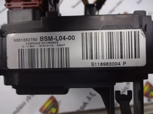 Caja de fusibles Peugeot Citroen BSM-L04-00 9661682780 S118983004P Caja de fusibles Peugeot Citroen BSM-L04-00 9661682780 S118983004P
