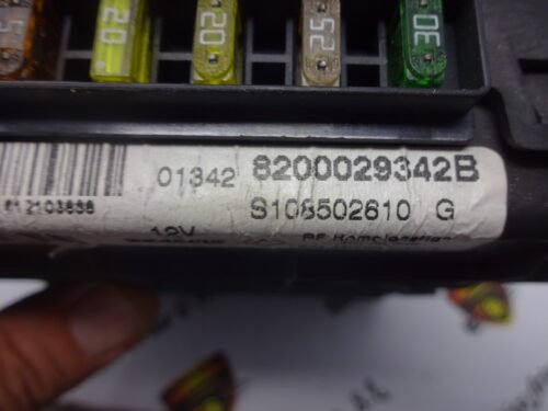 Caja de fusibles Renault 8200029342B S108502610G