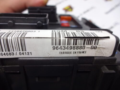 Caja de fusibles Citroen Peugeot BSM-B3 T118470003I 964349880-00 96434988000