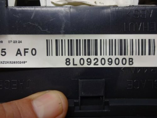 Cuadro de instrumentos Audi A3 8L 8L0920900B 8L0 920 900B 8LO920900B