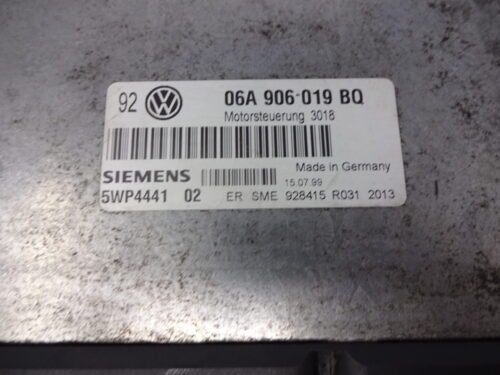 Centralita del motor VW Golf SIMOS 06A906019BQ SIEMENS 5WP444102 5WP4441 02