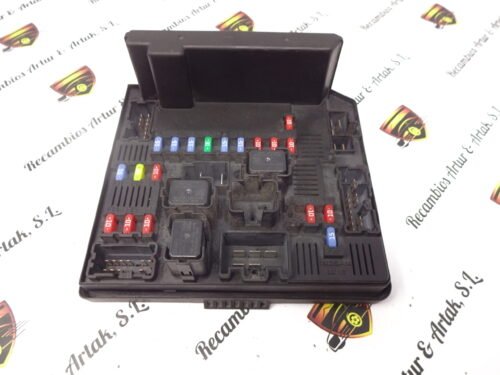Caja de fusibles NISSAN QASHQAI 284B7BB00B 284B7 BB00B 519228456