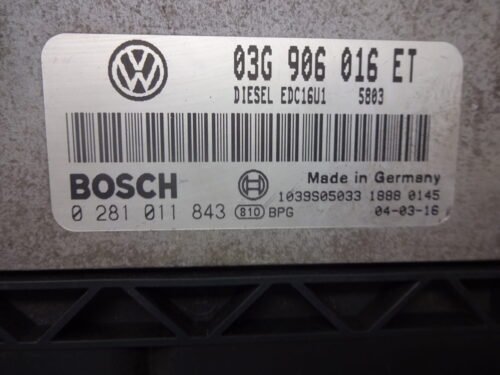 Centralita del motor VW Golf 03G906016ET 0281011843