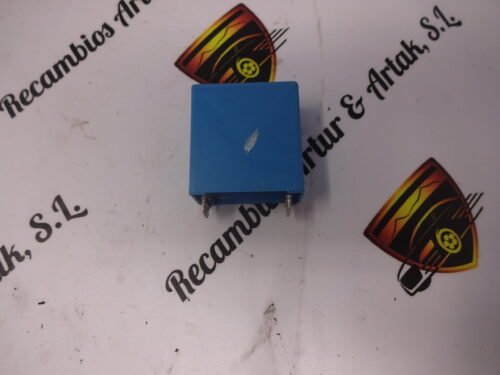 B32524 EPCOS MKT-V4 15UF K 250V Relé Rele B32524 EPCOS MKT-V4 15UF K 250V