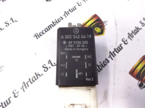 Relé del ventilador del radiador Mercedes A0025454419 899258000