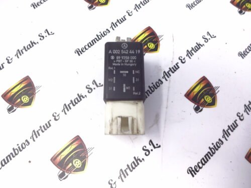 Relé del ventilador del radiador Mercedes A0025454419 899258000