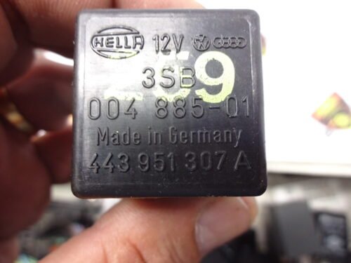 Relé  Rele AUDI VW 443951307A 004885-01