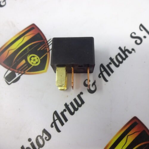 Relé / Relais / Rele / Relay / Mazda CX-5 ACVN51212 K6021