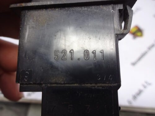 Interruptor / schalter / switch / Man MERCEDES 521.011 521011