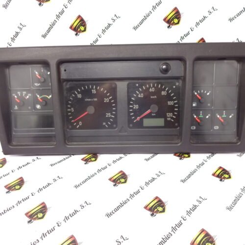 Cuadro de instrumentos VOLVO 70303509-2 EGK100 2149/15  B7R 004554 02152-032