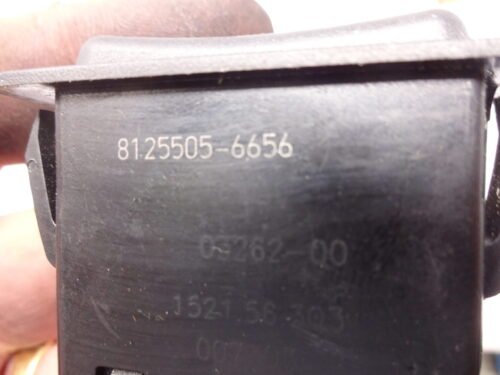 Interruptor MAN MERCEDES 1521.56.303 152156303 81255056656 81.25505-6656