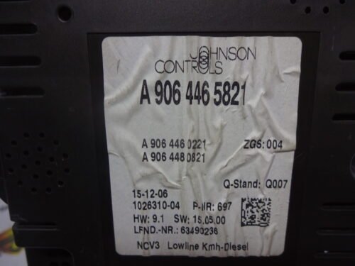 Cuadro de instrumentos MERCEDES SPRINTER A9064465821 A9064460221 A9064480821