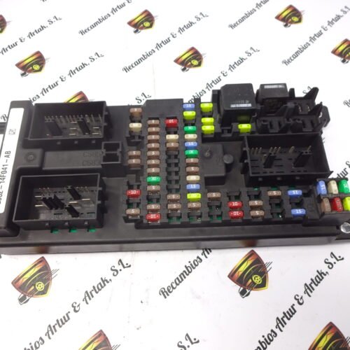 Caja de fusibles Land Rover Range Rover Evoque GJ3214F041AB GJ32-14F041-AB