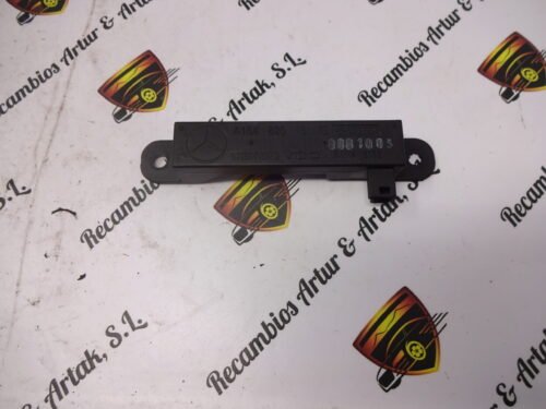 Amplificador de antena  Mercedes A1648201575 5WK4819
