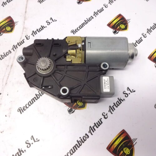Motor techo Nissan WR09C01AA WR09-C01-AA 1731706A