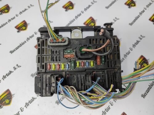 9657718680 S118983005K BSM-L05-00 Caja de fusibles Peugeot 807 Citroen 9657718680 S118983005K BSM-L05-00