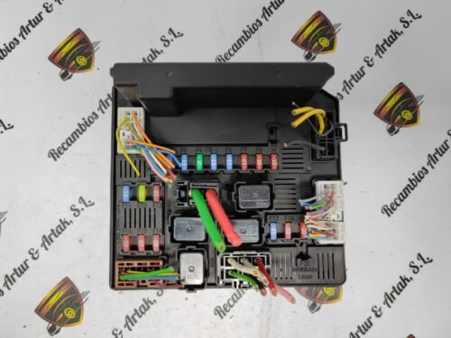 Caja de fusibles Nissan Qashqai 284B7 JD01B 284B7JD01B