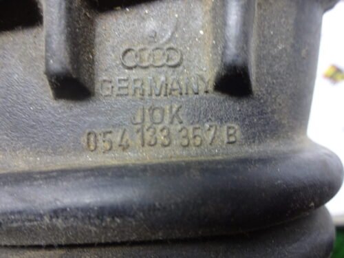 Manguera de aspiración AUDI 80 90 054133357B