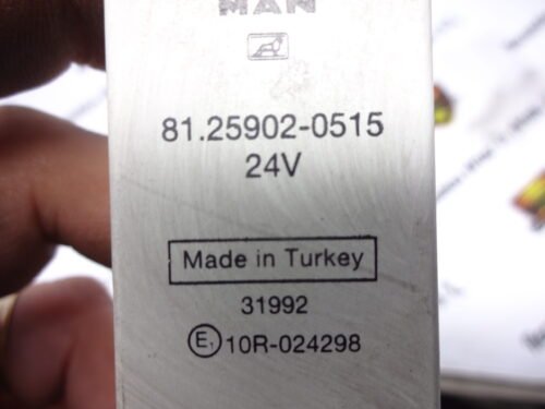 Relais Rele Relay MAN 81259020515 81.25902-05145 24V