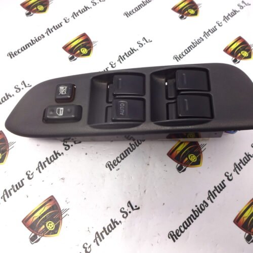 Botonera Elevalunas Toyota RAV 4 8482042180 84820-42180