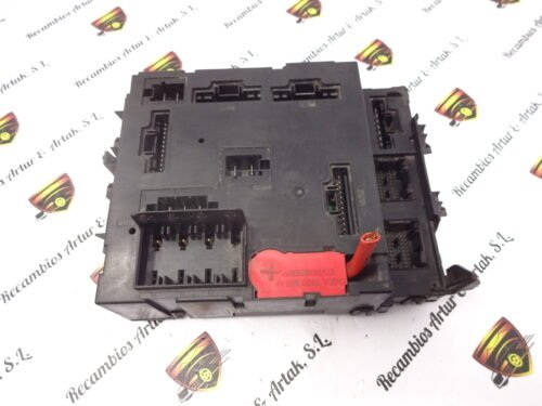 Caja de fusibles Smart Fortwo A4515401250 A4515451101 A4514469795 5WK49738AA