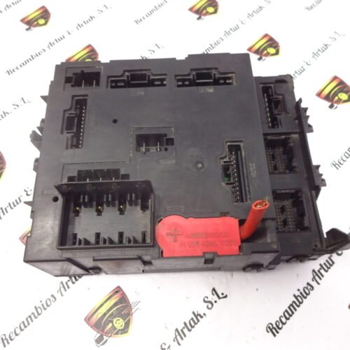 Caja de fusibles Smart Fortwo A4515401250 A4515451101 A4514469795 5WK49738AA