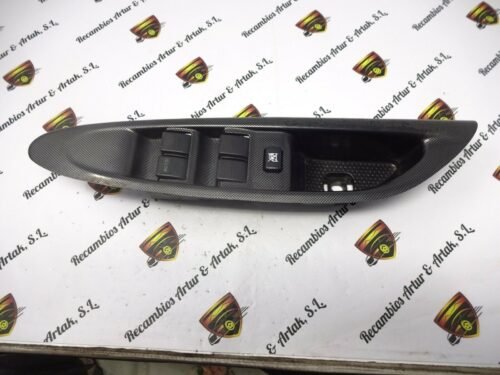 Botonera elevalunas Mazda MPV LD6266350A LD62 66 350A C8H-D182