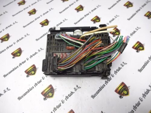 Caja de fusibles Citroen C5 C4 S118983011B 9661682980 BSM-L11-00 S118983011 B