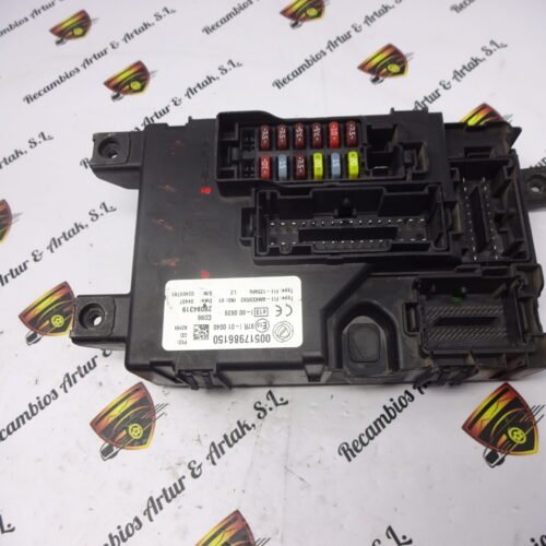 Caja de fusibles  FIAT PUNTO 00517986150 517986150