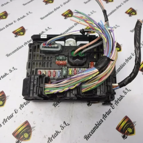 Caja de fusibles Fiat Peugeot Citroen 9661682880 BSM-L05-00 S118983005Q
