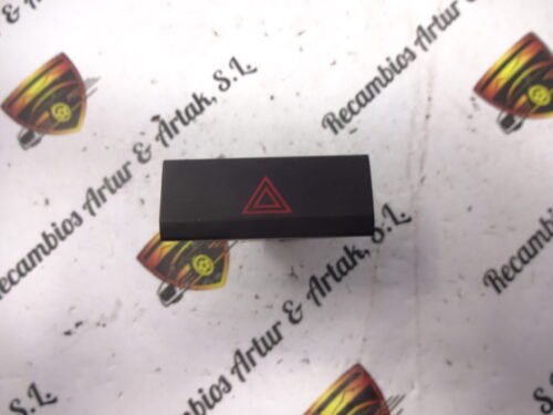 Interruptor de emergencia Hazard switch Seat Leon 5F0953235A 5FO953235A
