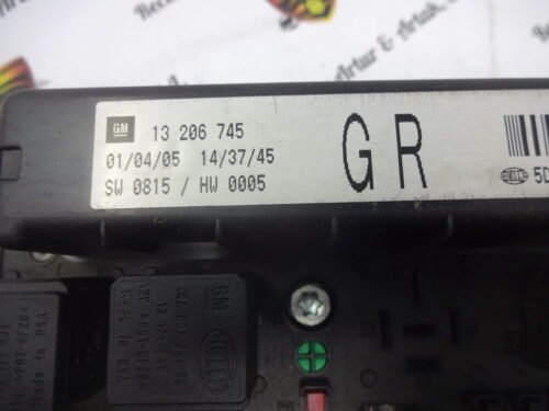 Caja de fusibles Opel 13206745 GR 13206745GR 5DK008668-32
