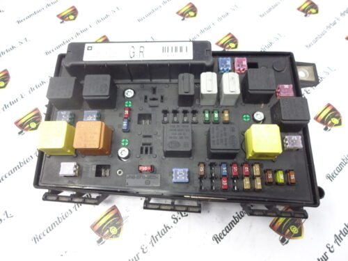 Caja de fusibles Opel 13206745 GR 13206745GR 5DK008668-32