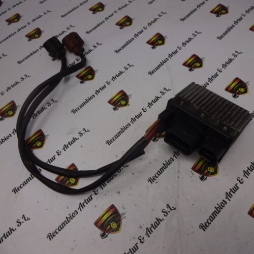 Relé del ventilador del radiador AUDI A6 8D0959501D 898027000