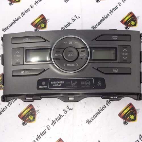 A/C System  Climate control panel Toyota Auris  5590002221 55900-02221