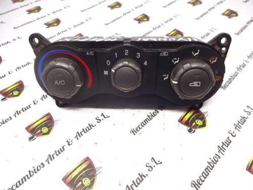 A/C System  Clima panel de control hyundai matrix 0000236