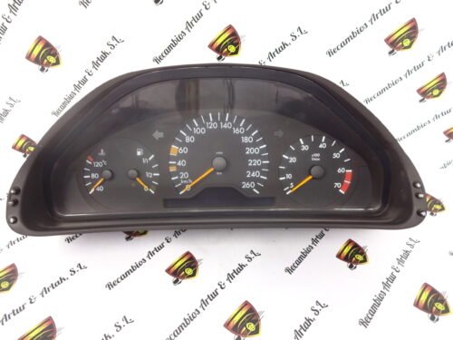 Cuadro de instrumentos  Mercedes Clase E W210  2105409547
