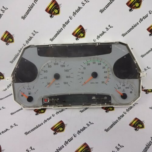 Cuadro de instrumentos Iveco Daily 500366403 L99 D-78052 VDO 155160100100