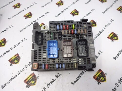 BSM Caja de fusibles  Citroen  Peugeot 9674921980 BSM-Z03-00